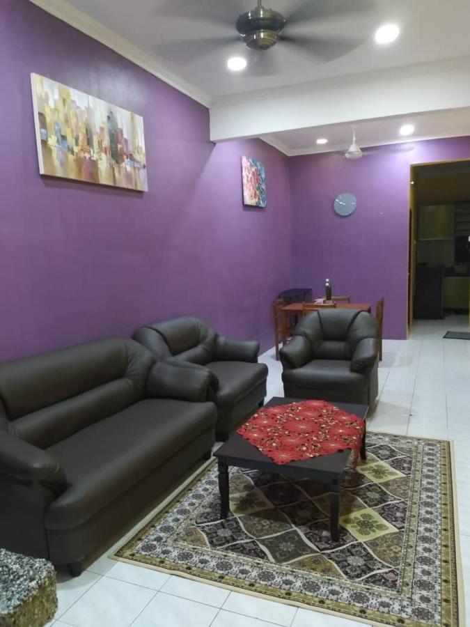 D'Illahs Homestay 알로르세타르 외부 사진