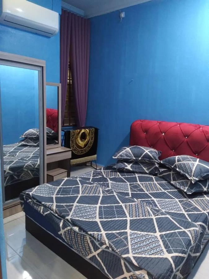 D'Illahs Homestay 알로르세타르 외부 사진